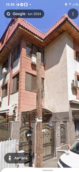 Sinaia, vand vila cu deschidere la DN Bucuresti-Brasov,